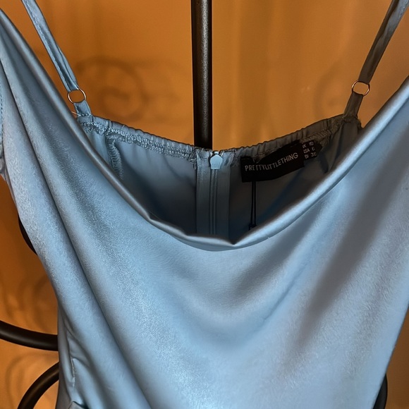 PRETTYLITTLETHING Satin Cowl Neck Hip Cut Out Dress - Picture 5 of 16